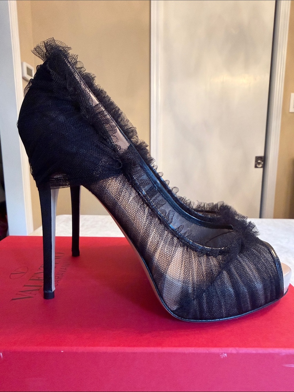 Valentino Black Lace Peep-Toe Pumps with Ruffle Trim - Picture 4 of 10